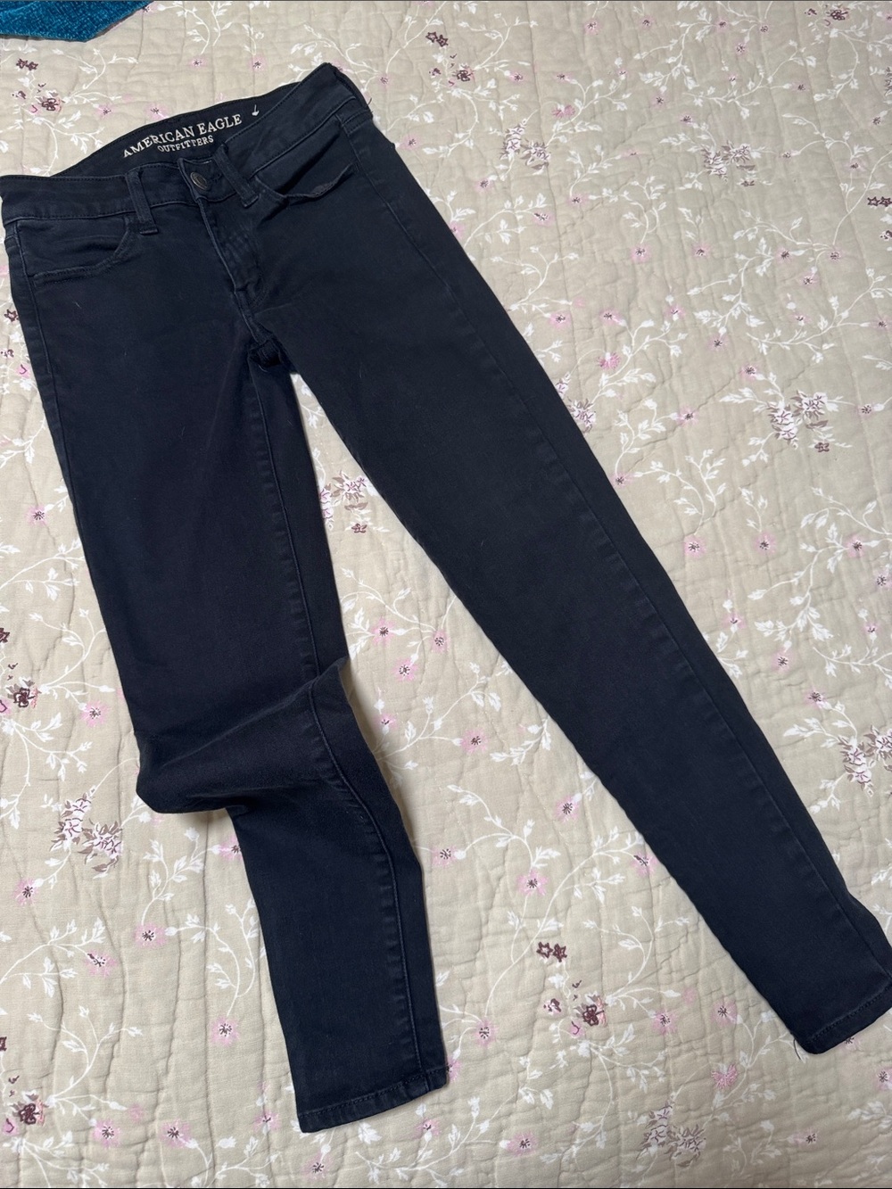 American Eagle Outfitters Women’s Dark Black Skinny Jeans